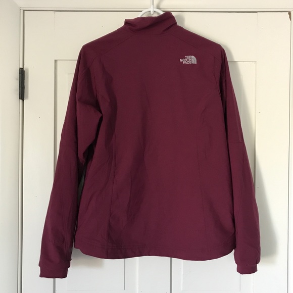 North Face Burgundy Apex Jacket - Picture 2 of 5